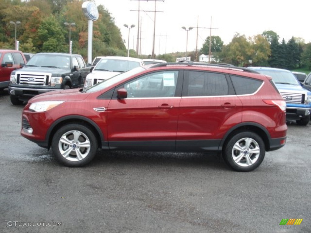 2013 Escape SE 1.6L EcoBoost 4WD - Ruby Red Metallic / Charcoal Black photo #5