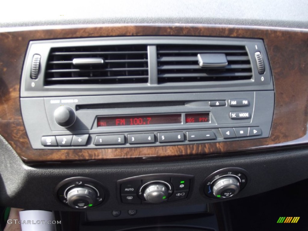 2007 BMW Z4 3.0si Coupe Audio System Photos