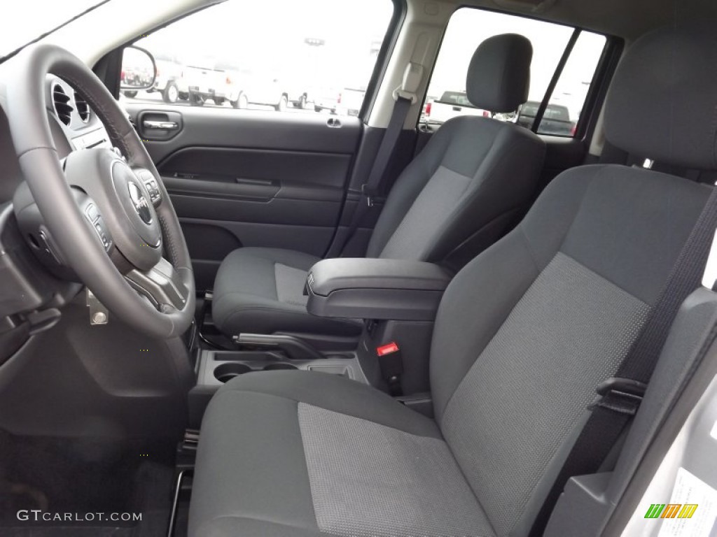 Dark Slate Gray Interior 2013 Jeep Compass Latitude Photo #71587202