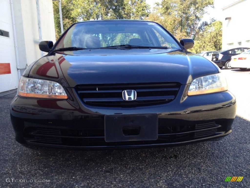 2002 Accord SE Sedan - Nighthawk Black Pearl / Quartz Gray photo #2