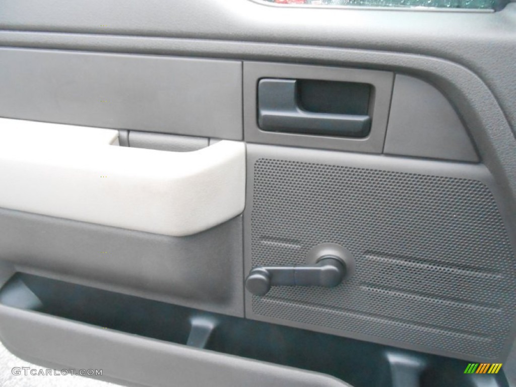2010 F150 XL Regular Cab 4x4 - Sterling Grey Metallic / Medium Stone photo #9