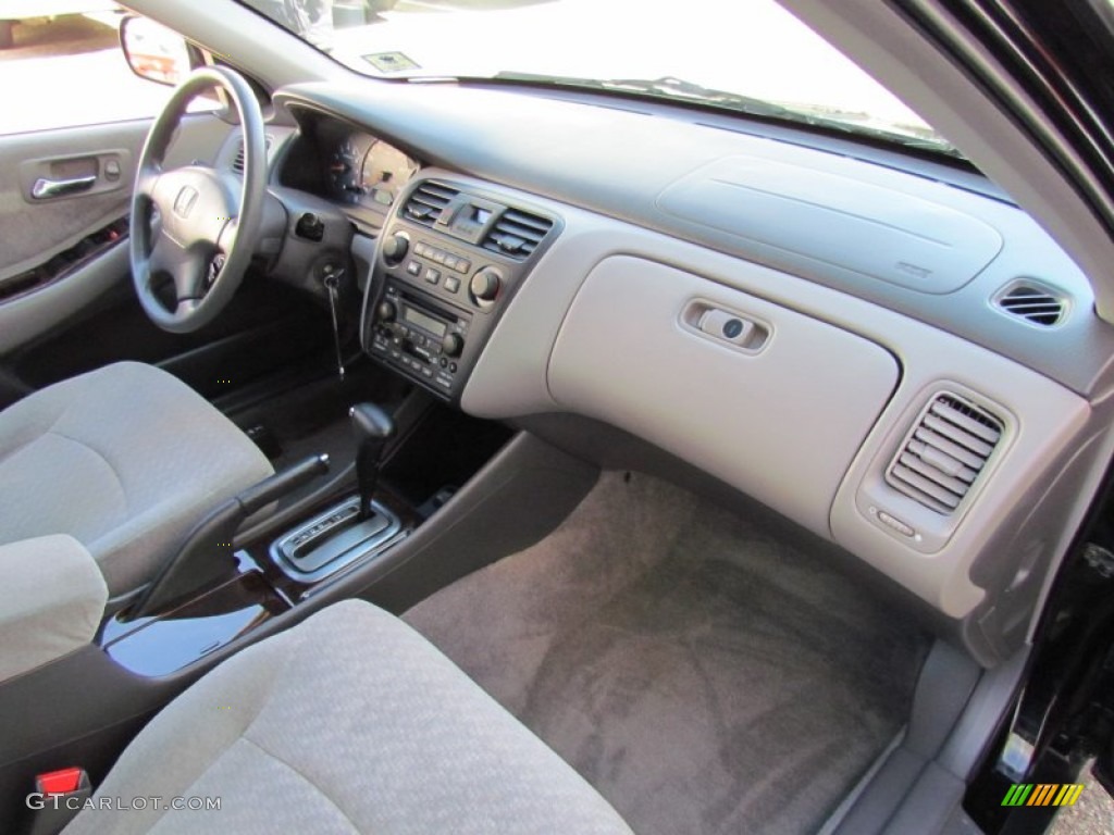 2002 Accord SE Sedan - Nighthawk Black Pearl / Quartz Gray photo #26