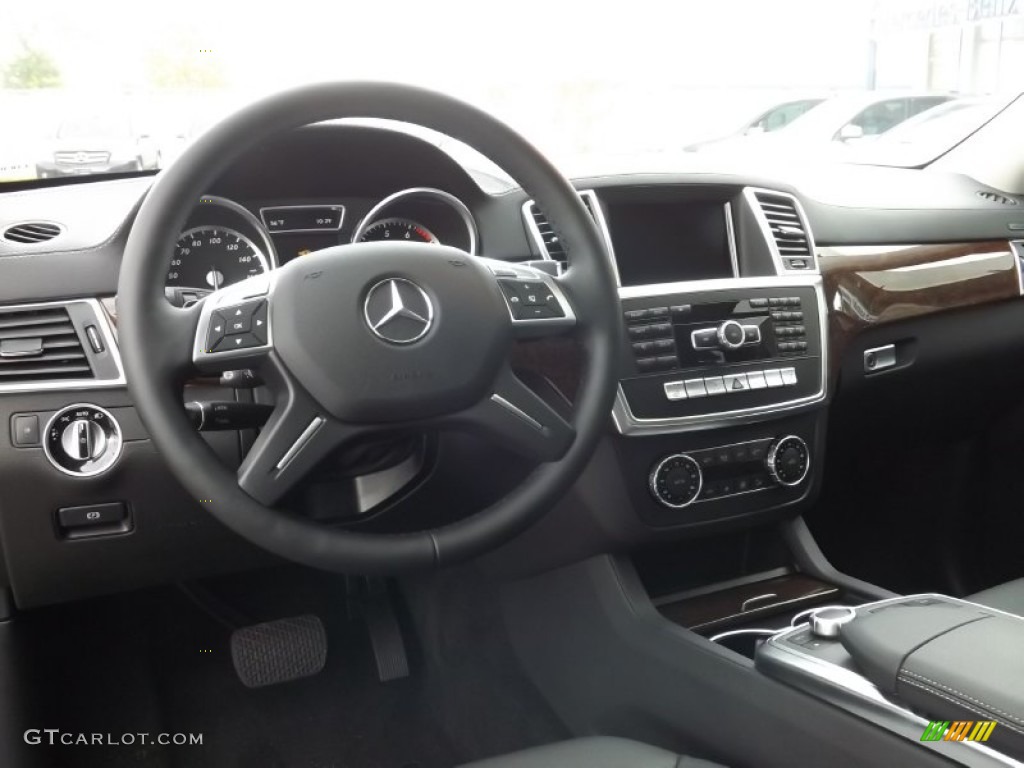 2013 Mercedes-Benz GL 450 4Matic Black Dashboard Photo #71590091