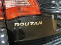 Nocturne Black Metallic - Routan SE Photo No. 9