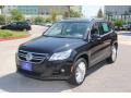 Deep Black Metallic - Tiguan Wolfsburg Edition 4Motion Photo No. 2