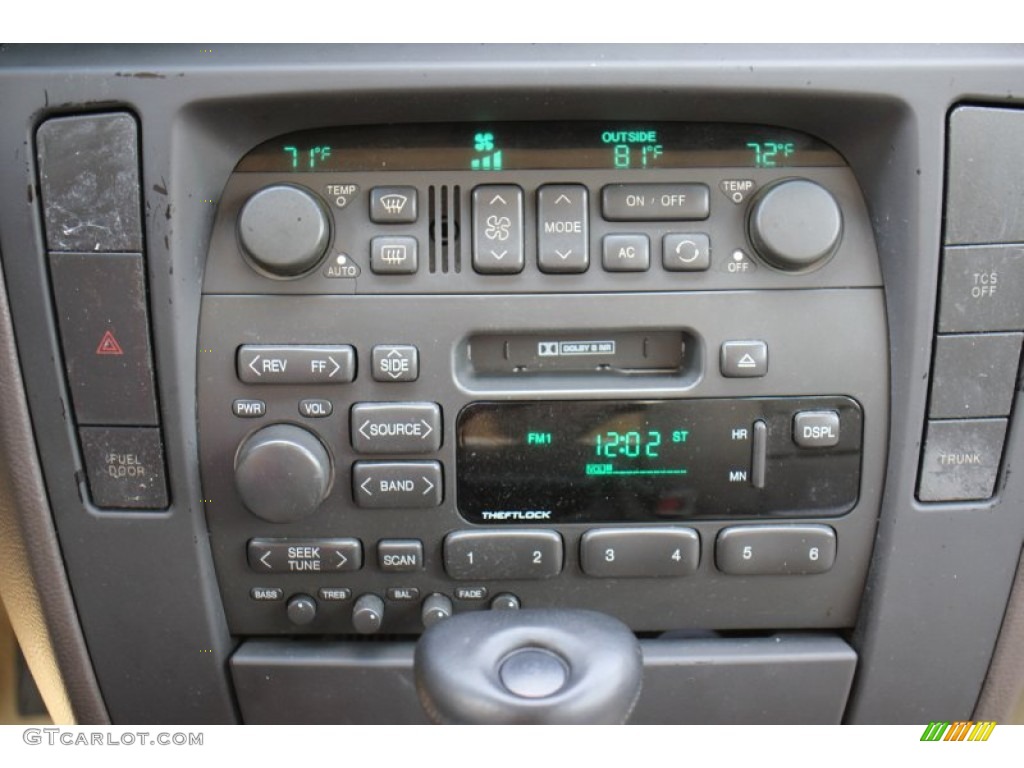 2000 Cadillac Catera Standard Catera Model Audio System Photos