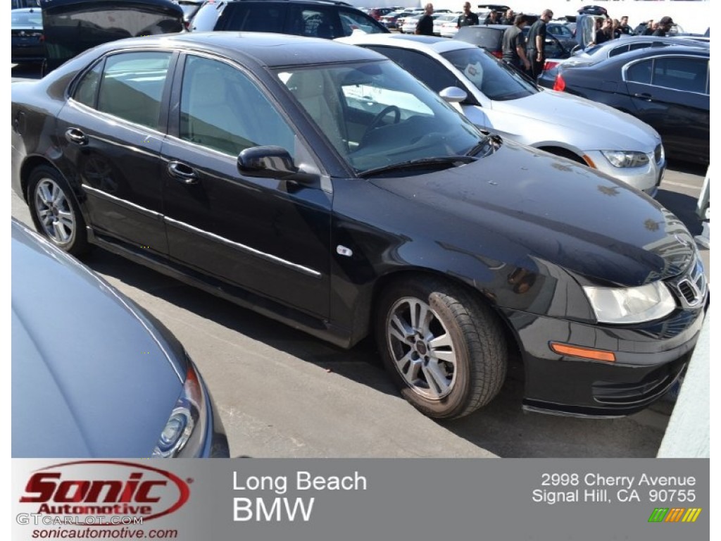 Black Saab 9-3