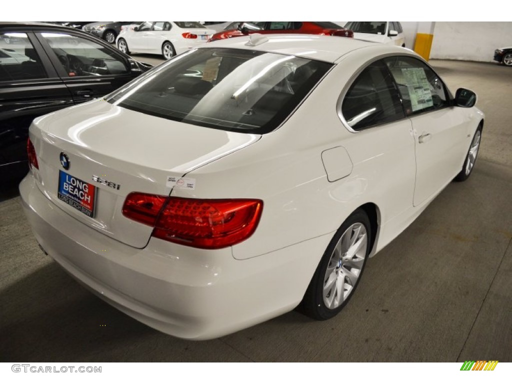 2013 3 Series 328i Coupe - Alpine White / Black photo #4