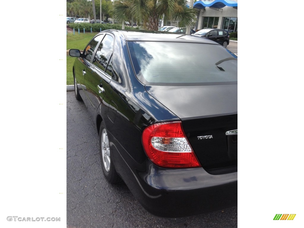 2004 Camry XLE - Black / Stone photo #2