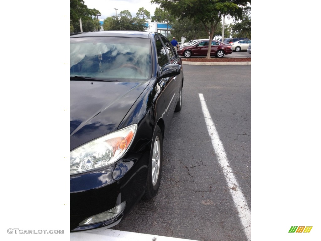 2004 Camry XLE - Black / Stone photo #3