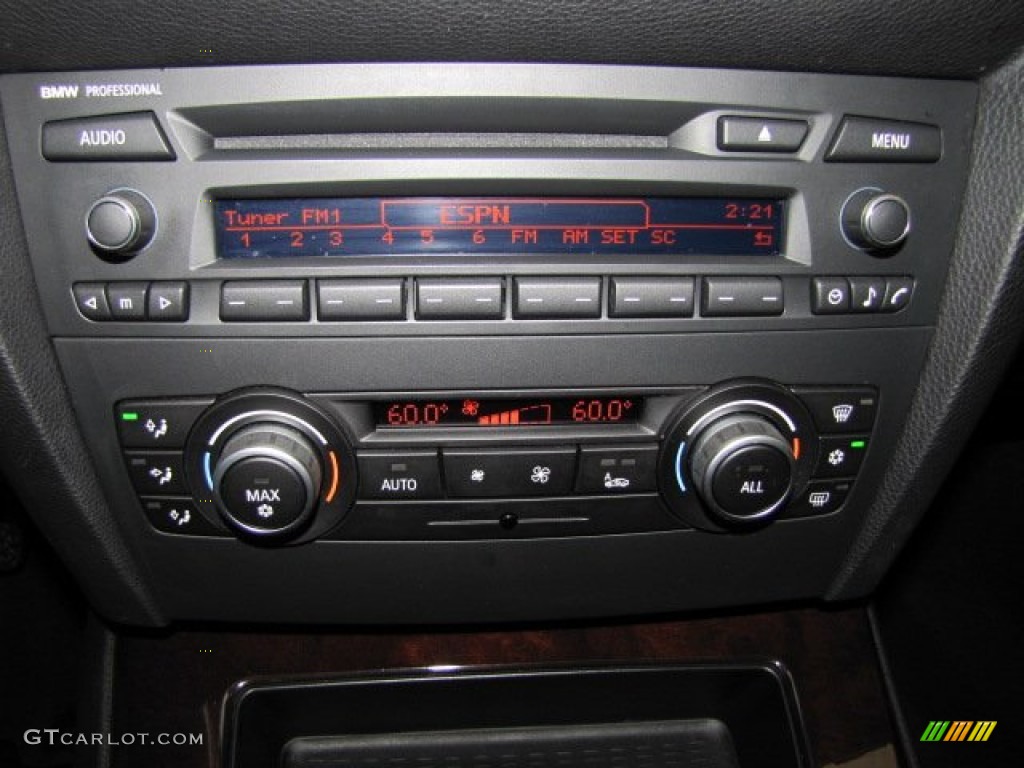2010 3 Series 328i Sedan - Jet Black / Black photo #18