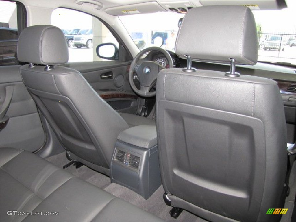 2010 3 Series 328i Sedan - Jet Black / Black photo #23