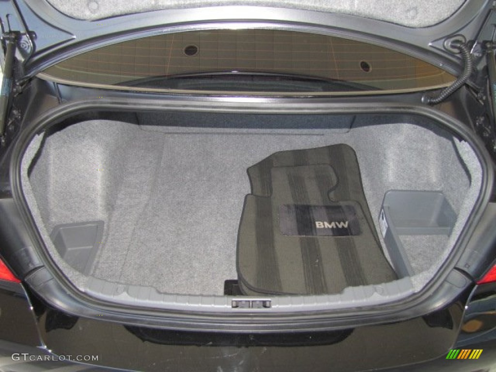 2010 3 Series 328i Sedan - Jet Black / Black photo #25