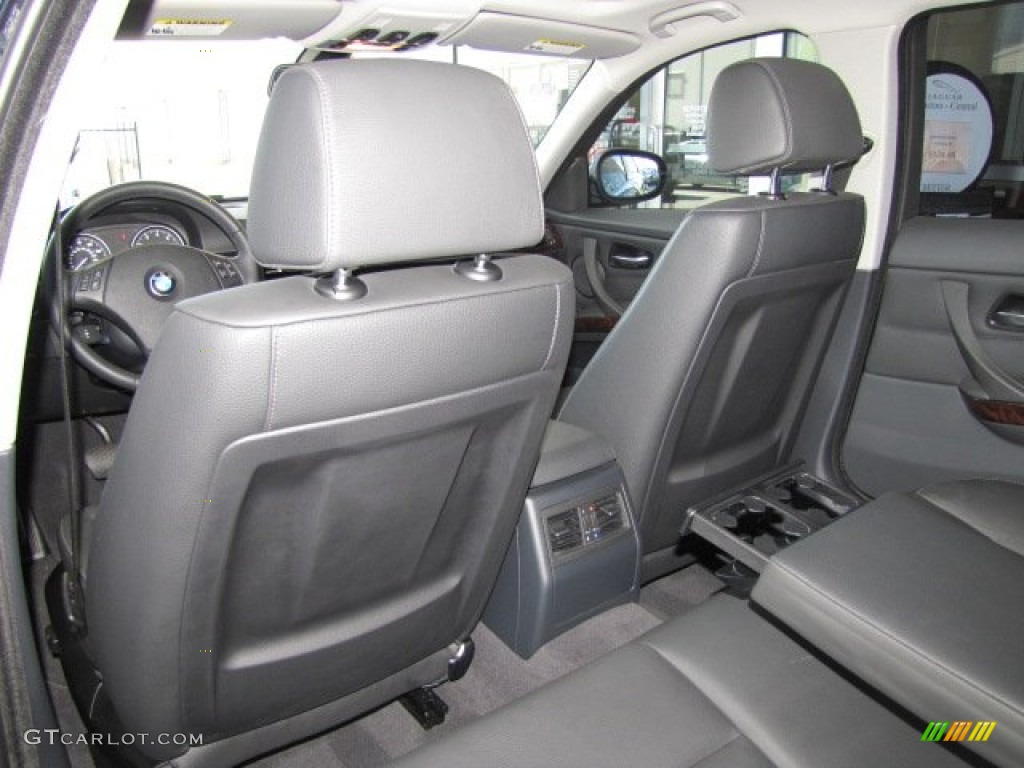 2010 3 Series 328i Sedan - Jet Black / Black photo #26