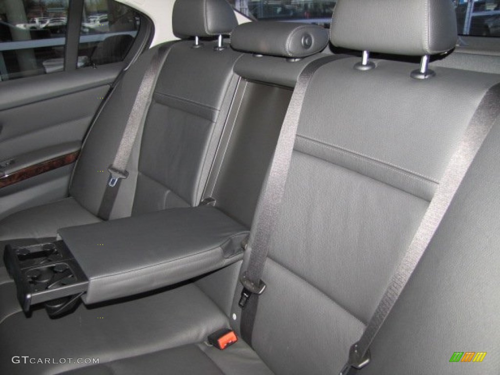 2010 3 Series 328i Sedan - Jet Black / Black photo #27