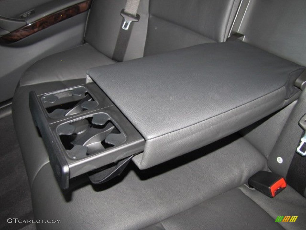 2010 3 Series 328i Sedan - Jet Black / Black photo #28