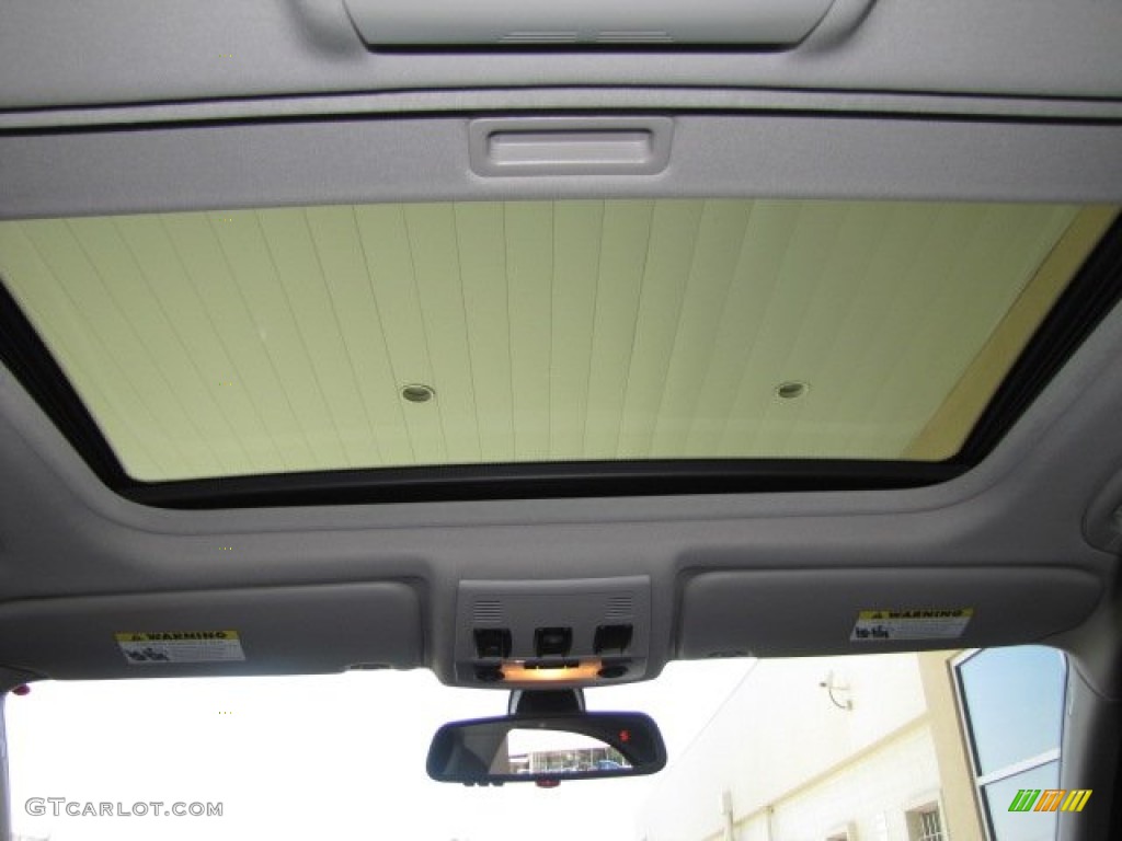 2010 3 Series 328i Sedan - Jet Black / Black photo #30