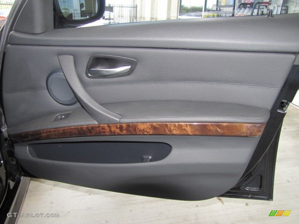 2010 3 Series 328i Sedan - Jet Black / Black photo #37