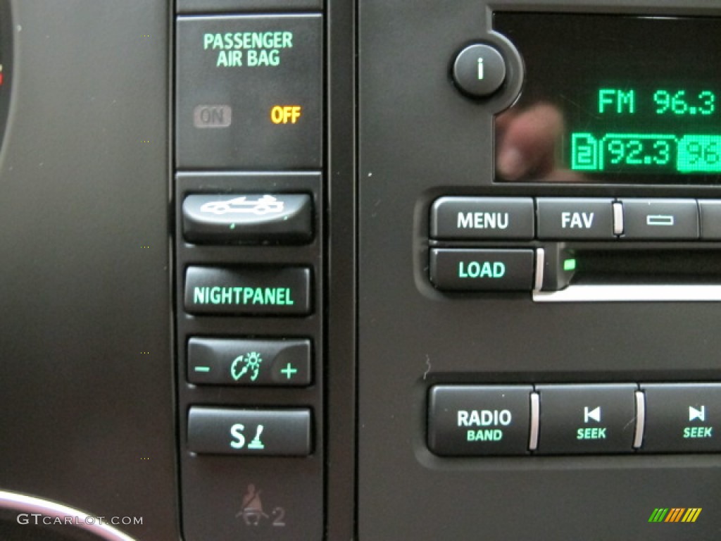 2010 Saab 9-3 Aero Convertible Controls Photo #71597643