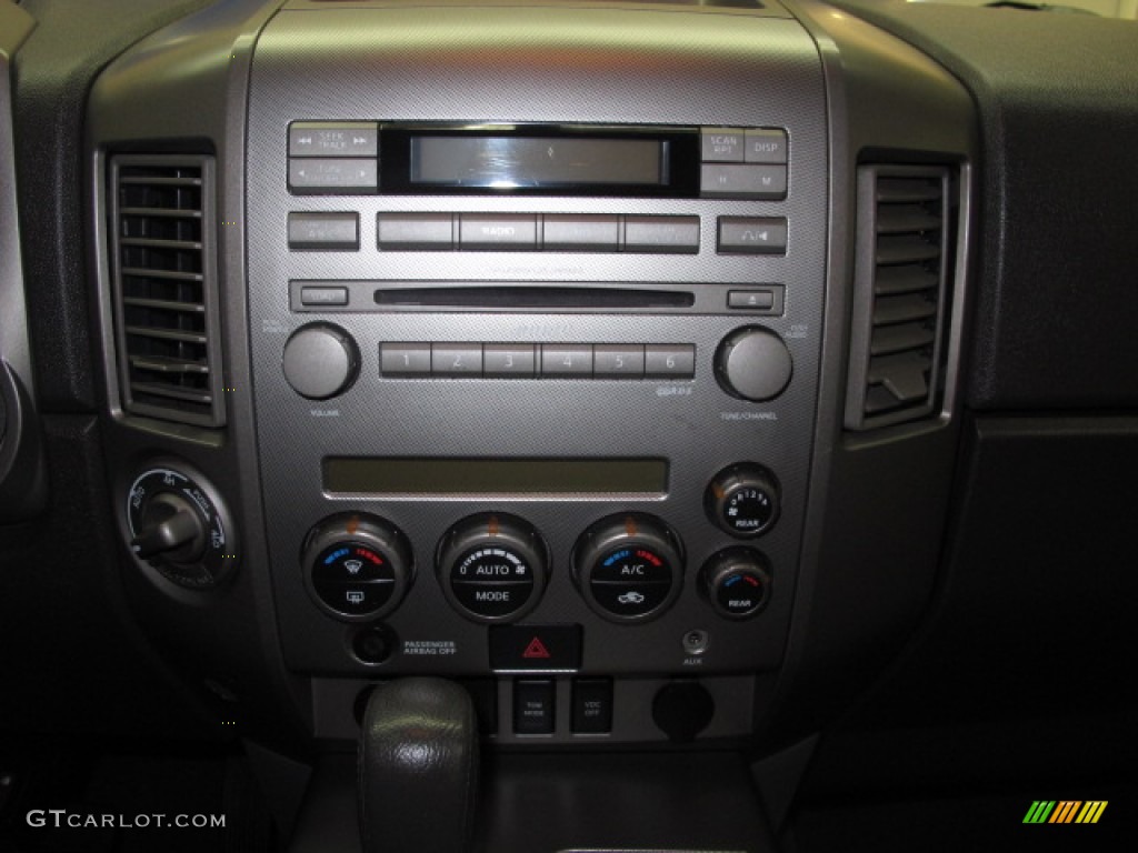 2006 Armada SE 4x4 - Majestic Blue / Graphite/Titanium photo #32
