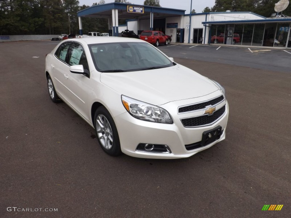 White Diamond Tricoat 2013 Chevrolet Malibu ECO Exterior Photo #71599334