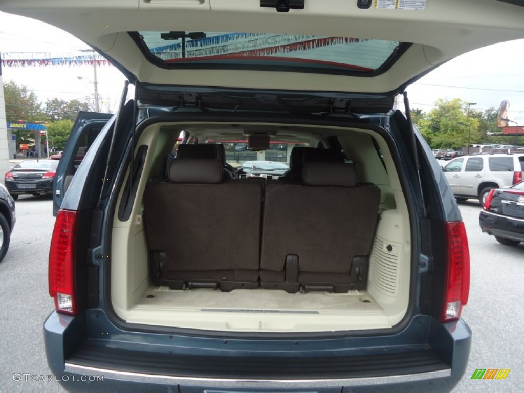2008 Cadillac Escalade Platinum AWD Trunk Photo #71603232