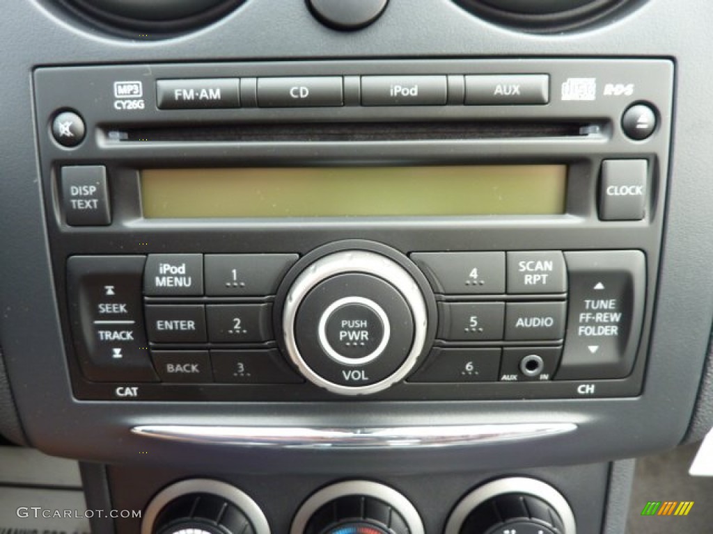 2013 Nissan Rogue S AWD Audio System Photo #71605476