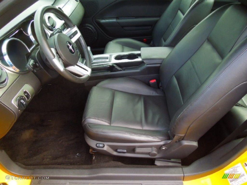 2005 Mustang V6 Premium Coupe - Screaming Yellow / Dark Charcoal photo #8