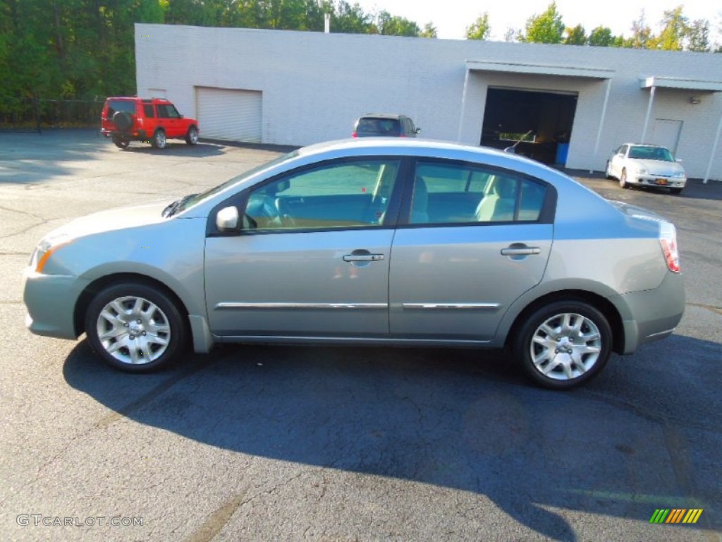 2010 Sentra 2.0 S - Brilliant Silver Metallic / Charcoal photo #3