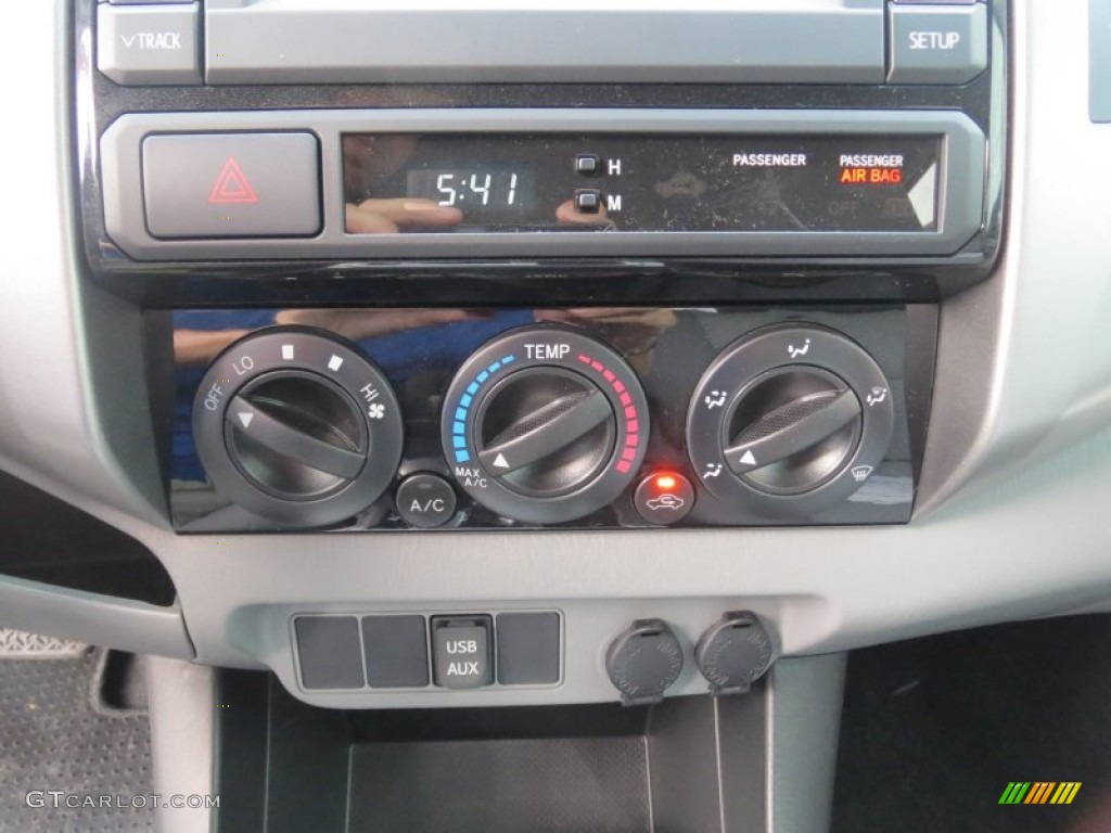 2013 Toyota Tacoma V6 SR5 Prerunner Double Cab Controls Photo #71609898