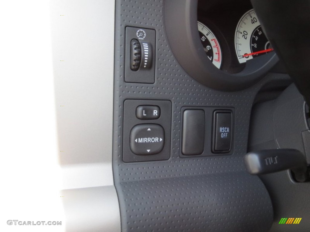 2013 Toyota FJ Cruiser 4WD Controls Photo #71610543