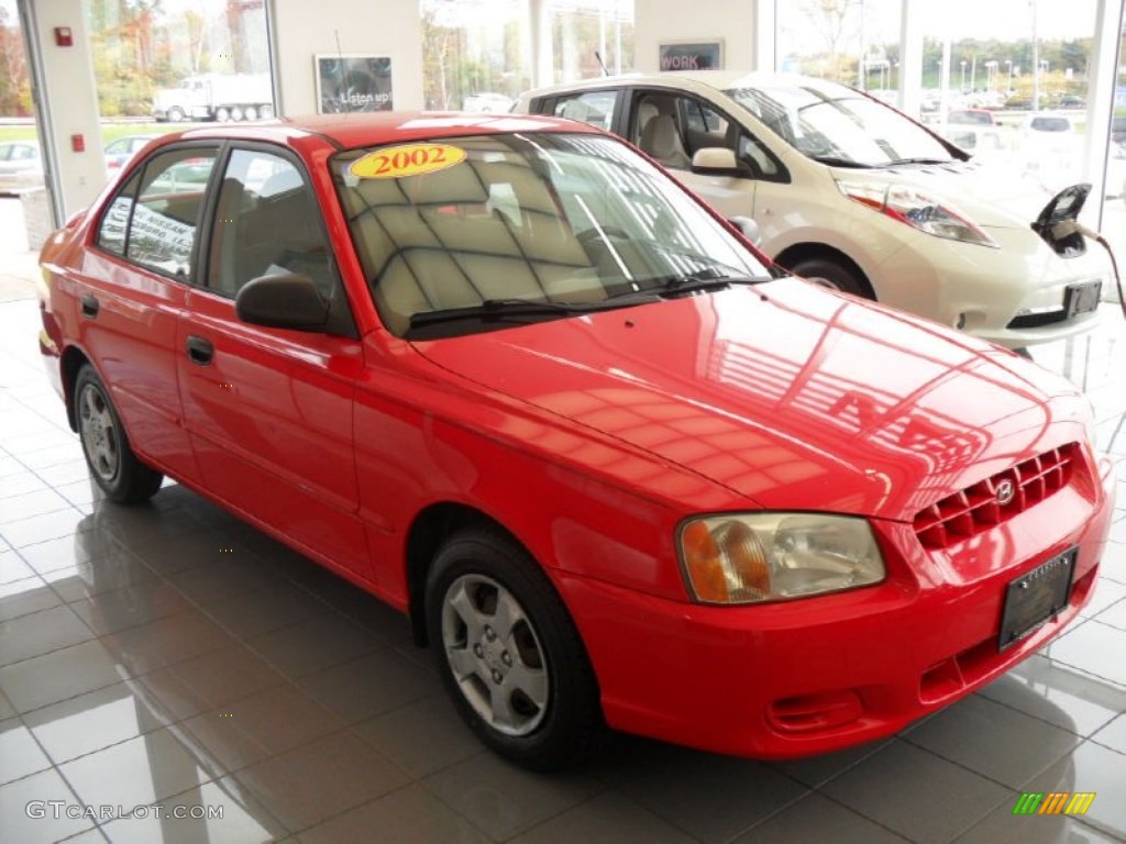 2002 Accent GL Sedan - Retro Red / Gray photo #4