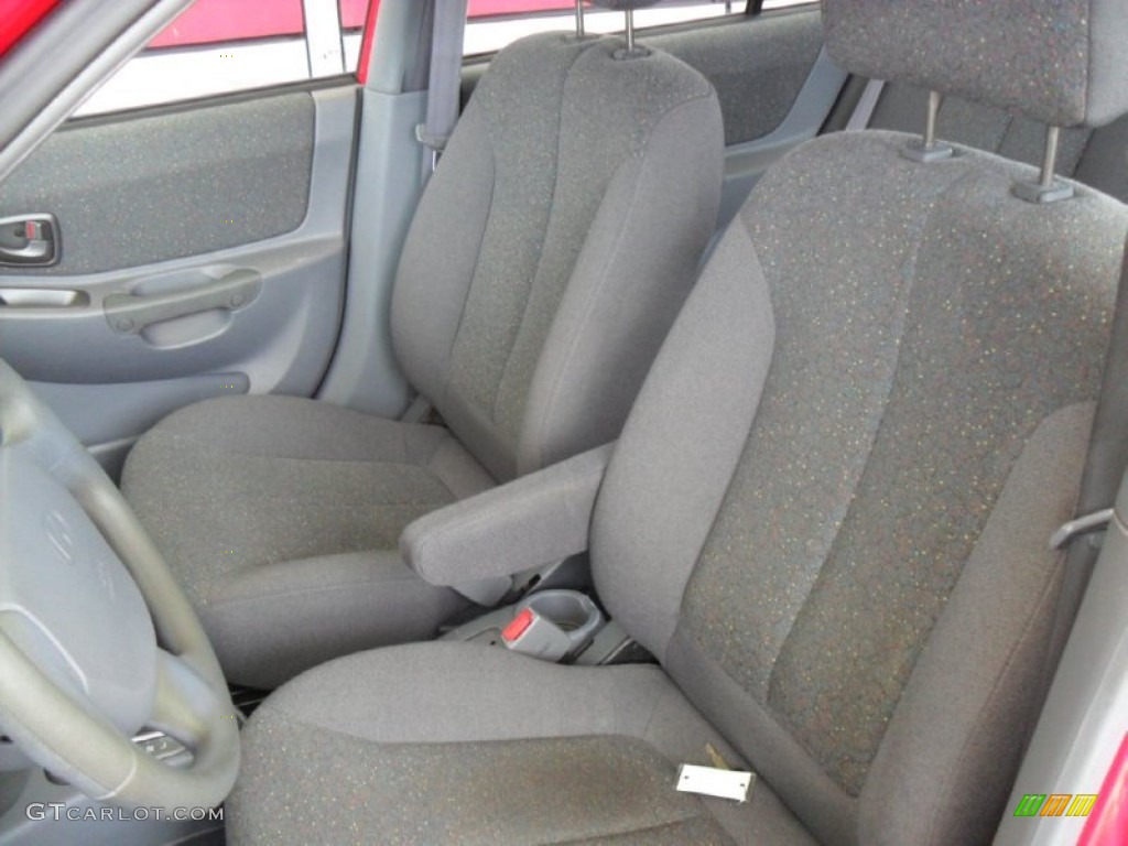 2002 Accent GL Sedan - Retro Red / Gray photo #8