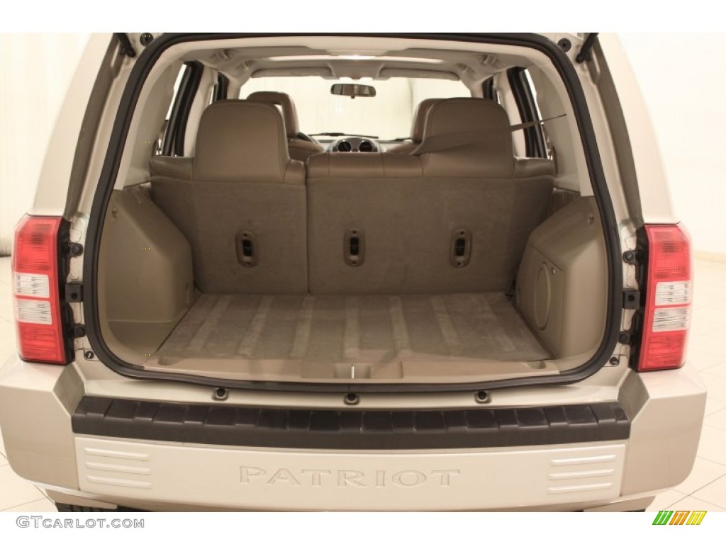 2009 Jeep Patriot Limited 4x4 Trunk Photo #71613612