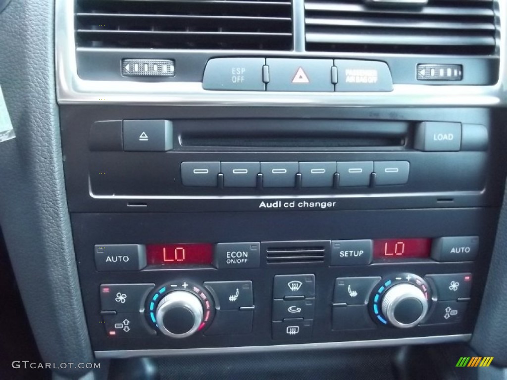 2009 Audi Q7 3.6 Premium quattro Controls Photo #71618004