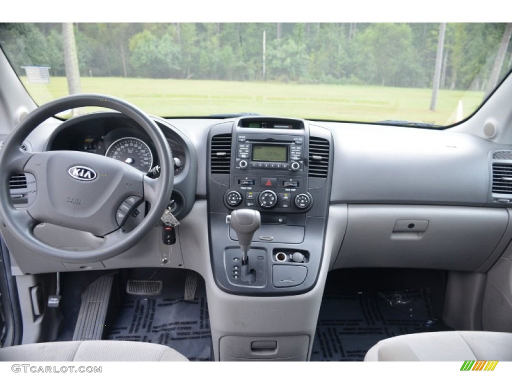 2010 Sedona LX - Titanium Silver / Beige photo #14