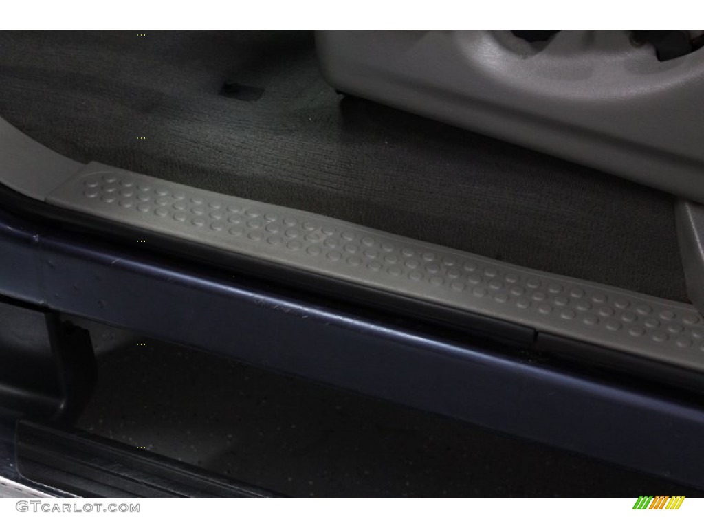 2004 F350 Super Duty XLT SuperCab 4x4 - Medium Wedgewood Blue Metallic / Medium Flint photo #60