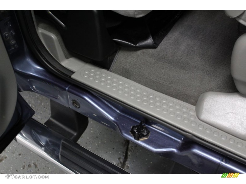 2004 F350 Super Duty XLT SuperCab 4x4 - Medium Wedgewood Blue Metallic / Medium Flint photo #73