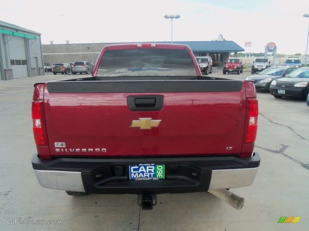2007 Silverado 2500HD LT Crew Cab 4x4 - Sport Red Metallic / Ebony photo #17
