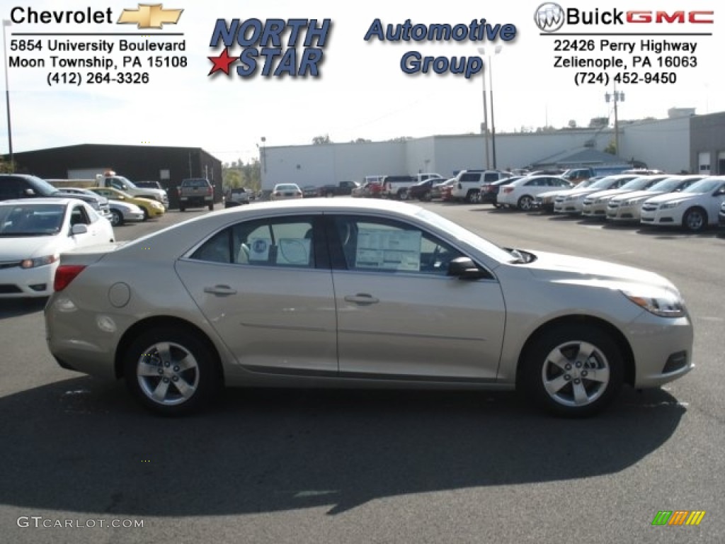 Champagne Silver Metallic Chevrolet Malibu