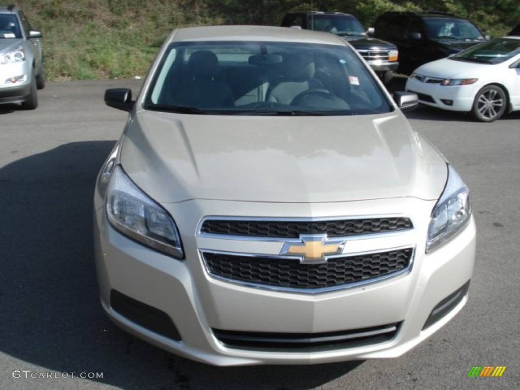 2013 Malibu LS - Champagne Silver Metallic / Jet Black/Titanium photo #3