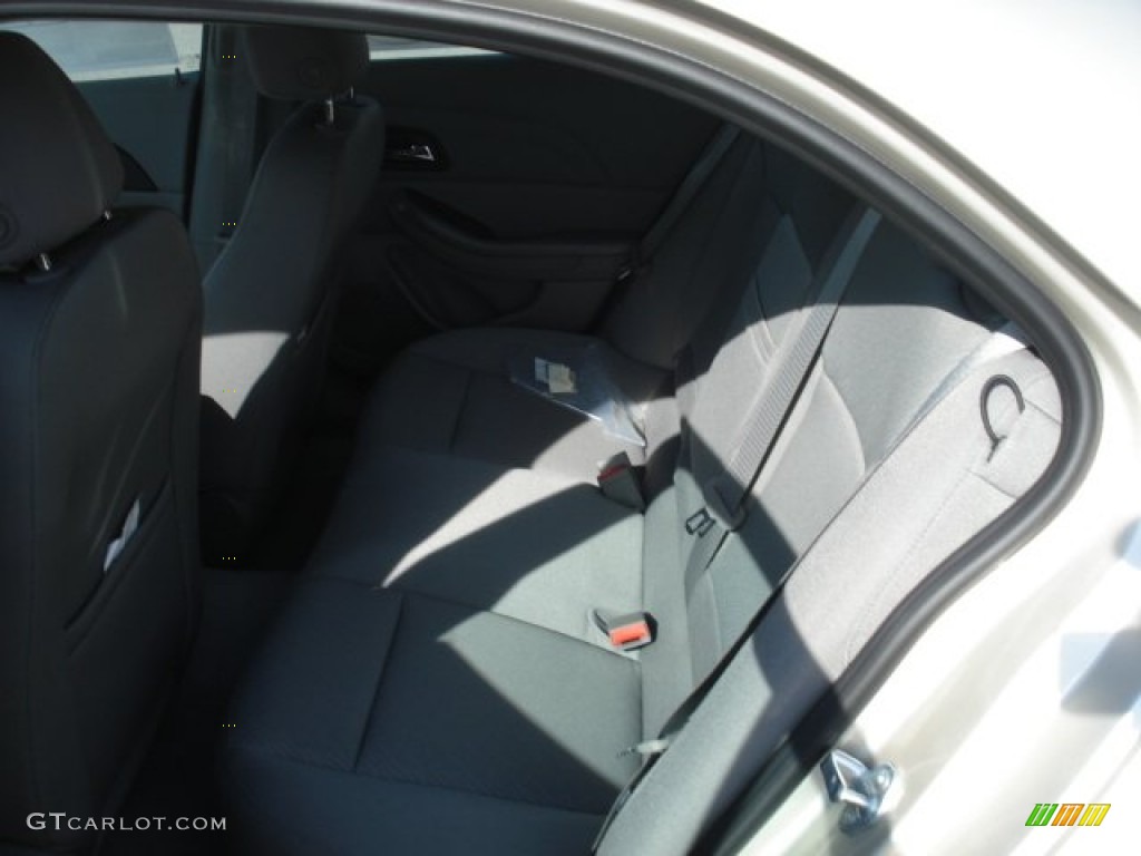 2013 Malibu LS - Champagne Silver Metallic / Jet Black/Titanium photo #13