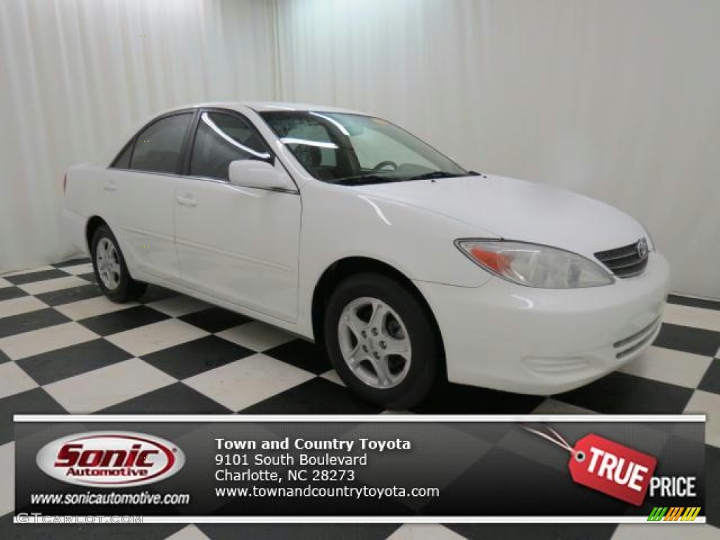 2004 Camry LE - Super White / Stone photo #1