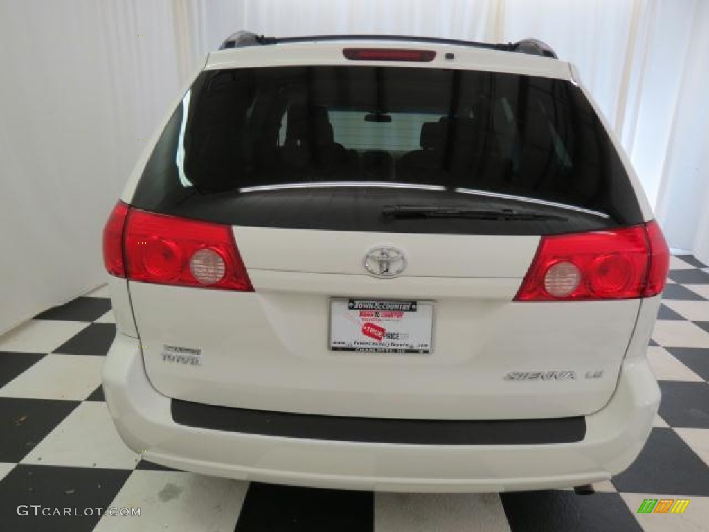 2007 Sienna LE - Arctic Frost Pearl White / Stone photo #28