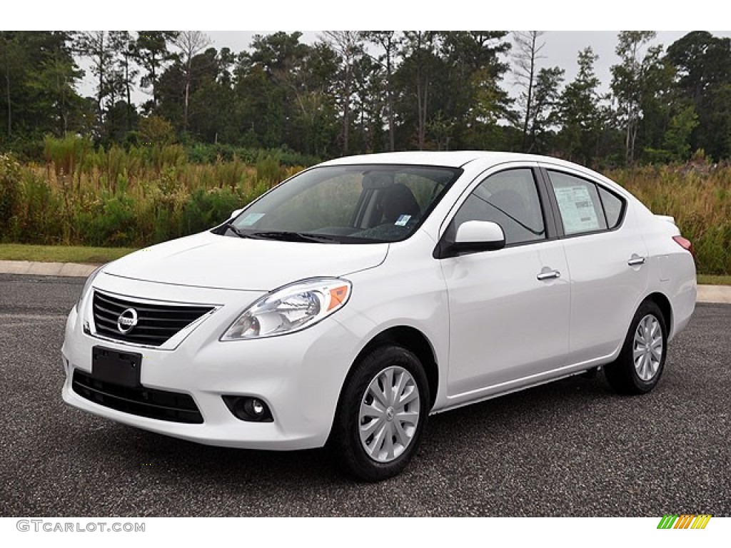 Fresh Powder White 2013 Nissan Versa 1.6 SV Sedan Exterior Photo #71634583