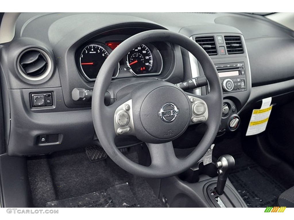 2013 Nissan Versa 1.6 SV Sedan Charcoal Dashboard Photo #71634640