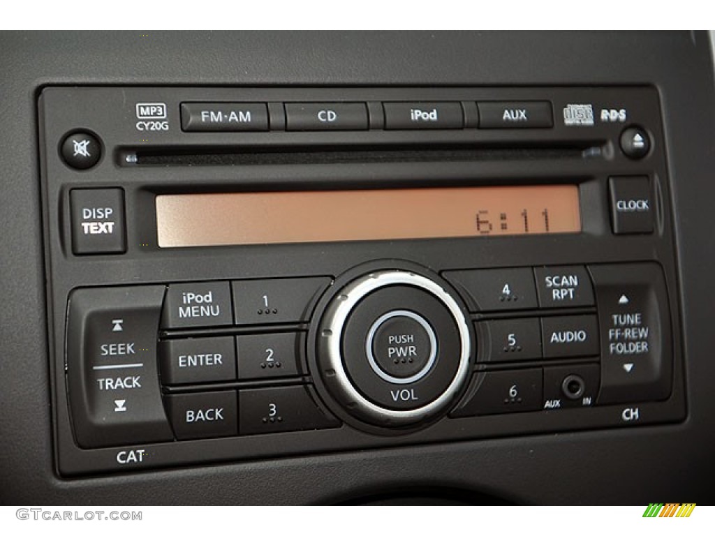 2013 Nissan Versa 1.6 SV Sedan Audio System Photo #71634685