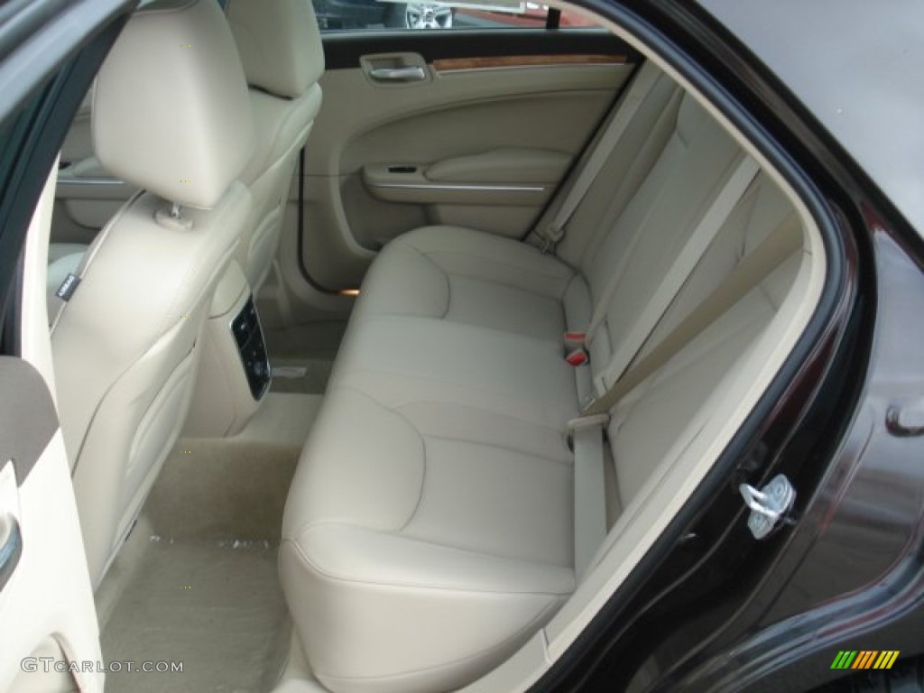 2012 300 C - Luxury Brown Pearl / Dark Frost Beige/Light Frost Beige photo #13