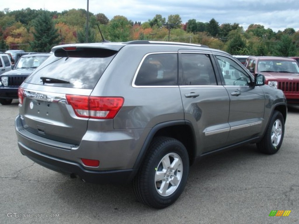 2013 Grand Cherokee Laredo 4x4 - Mineral Gray Metallic / Dark Graystone/Medium Graystone photo #6