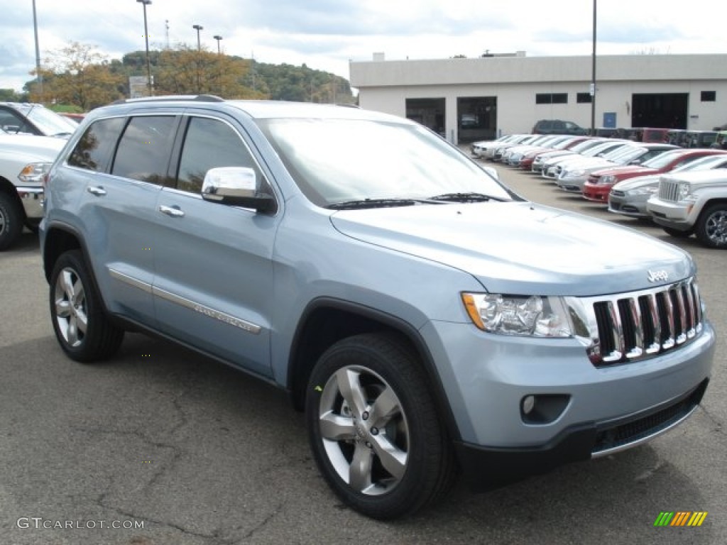 2013 Grand Cherokee Limited 4x4 - Winter Chill Pearl / Black photo #4